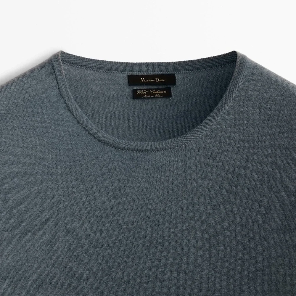 NWT. Massimo Dutti Man Gray Merino Wool/Cashmere Crew Neck Sweater. Size L.
